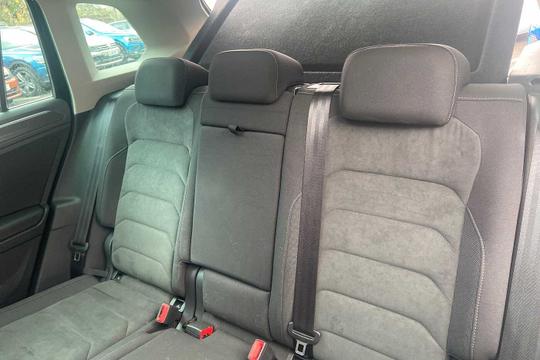Volkswagen Tiguan Photo modix-d766a2e5d47f07703782c3098063b008b9b0a18c.jpg