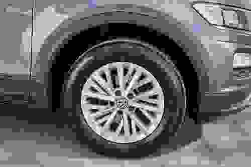 Volkswagen T-ROC Photo modix-d7baaa627769c30120617bf3700383361d89d0d7.jpg