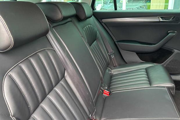 Used Skoda Superb Estate CU69SXJ 13