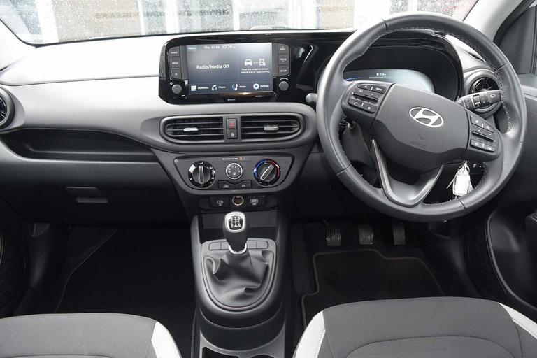Used Hyundai i10 GY73UAF 18
