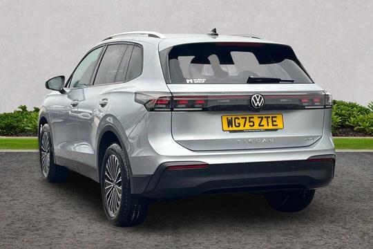 Volkswagen Tiguan Photo modix-da10e60331e5234e242f4bd1c2df376a0e2eba48.jpg