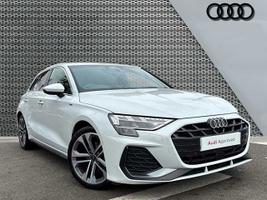 Used 2025 Audi A3 Sportback S line TFSI  150 PS S tronic Glacier white, metallic