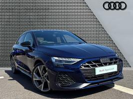 Used 2026 Audi A3 Sportback Black Edition TFSI  150 PS S tronic Navarra blue, metallic