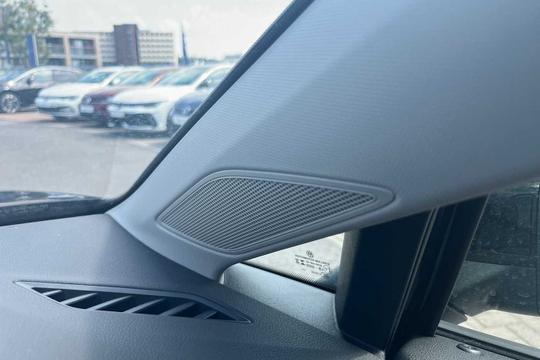 Volkswagen Golf Photo modix-dba07d2e172e59c8dd45cefaf415fc5fef814ea4.jpg
