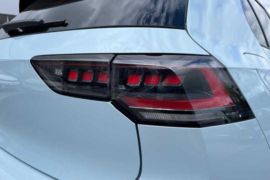 Volkswagen Golf Photo modix-dbbc88dfb23e12f6116116c889afdbd14c2fea99.jpg