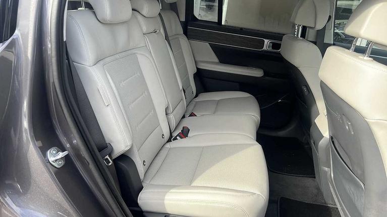 Used Hyundai SANTA FE WP25XRV 8