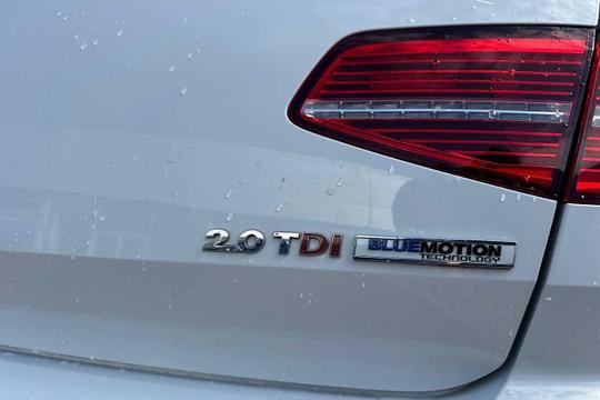 Volkswagen Passat Photo modix-de9944d47fac08656c3dc4b105fb98d269f069a3.jpg