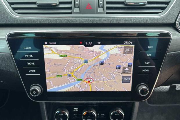 Used Skoda Superb Estate CU69SXJ 12
