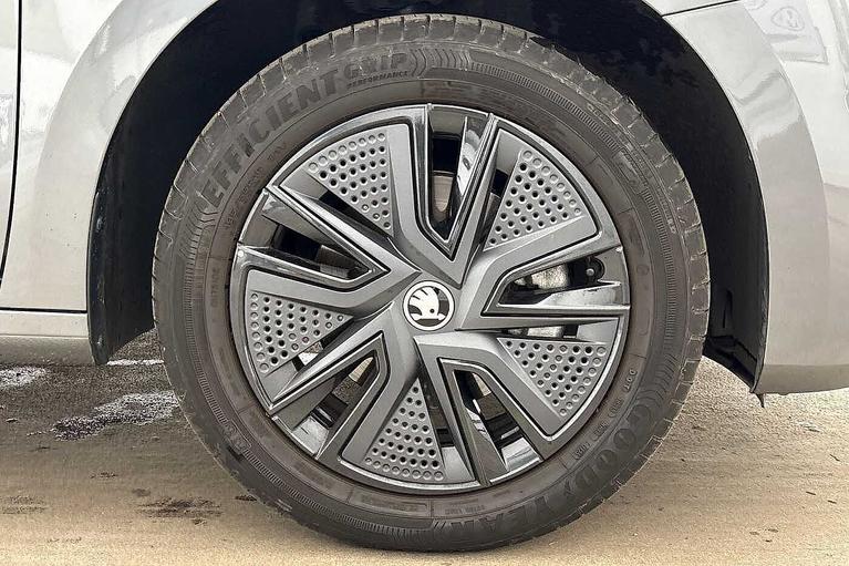 Used Skoda Fabia KR75GCO 5
