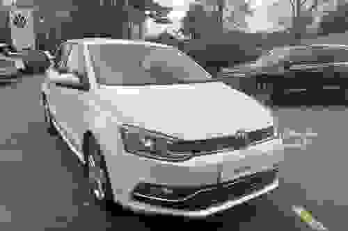 Volkswagen Polo Hatchback Photo modix-e07c21e777447157c2757ccf82965bf447099942.jpg