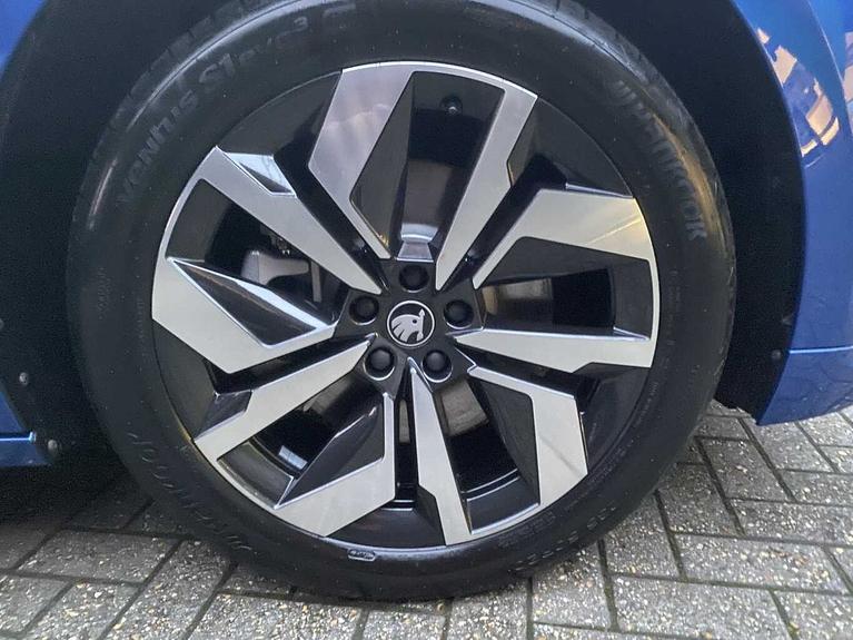 Used Skoda Enyaq WM75VVF 5