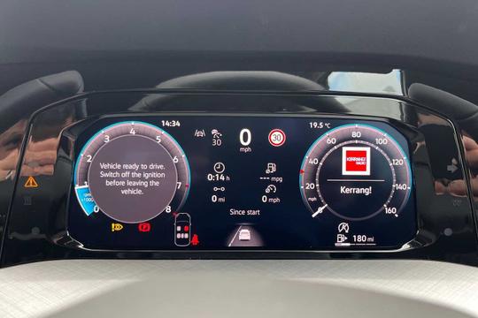 Volkswagen Golf Photo modix-e304ed1354ed8e11fd66c4013849c1c4c916f258.jpg