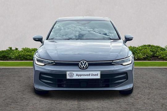 Volkswagen Golf Photo modix-e30bfeb0f5612ebbc7c5e78cd47d65cc51780e03.jpg