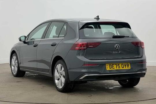 Volkswagen Golf Photo modix-e3388df46e3af268b35d29e3631c1d2df8fb292b.jpg