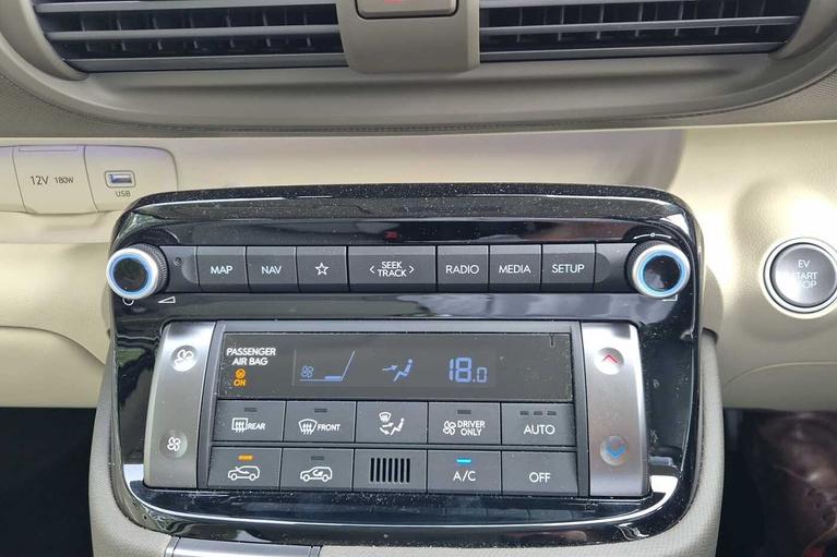 Used Hyundai Inster WP25OES 16