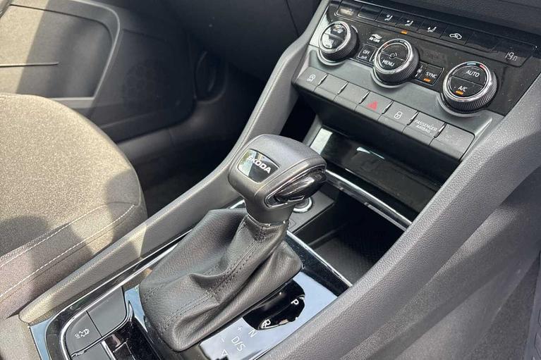 Used Skoda Karoq LT24XYX 8