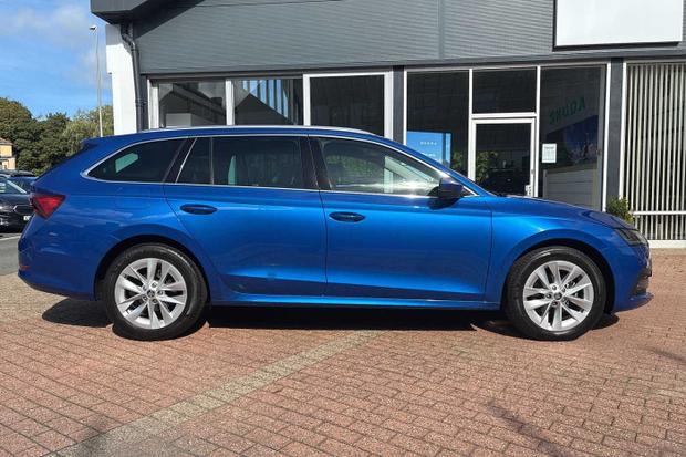 Used Skoda Octavia Estate CU24VYZ 4