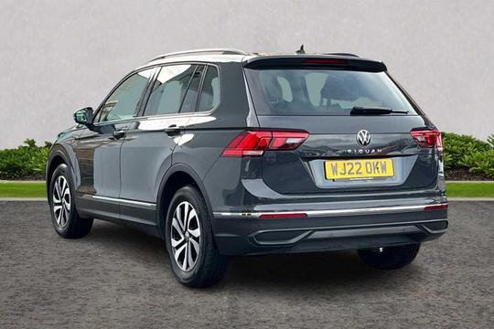 Volkswagen Tiguan Photo modix-e51229b6657cc3dc062dab38eef7a3d36e5761c6.jpg