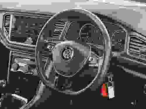 Volkswagen T-ROC Photo modix-e6f395818fe4e88aaf45f77129271ba1550b6aad.jpg