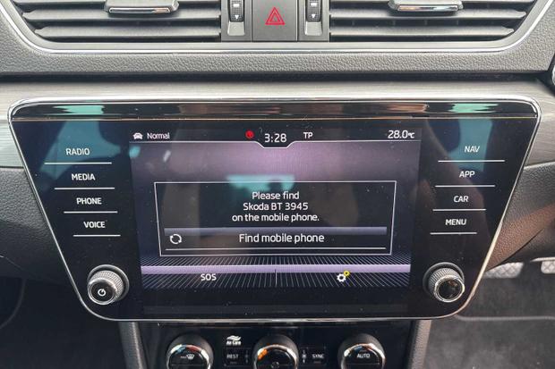 Used Skoda Superb Estate CU69SXJ 19