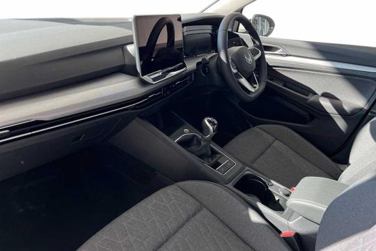 Volkswagen Golf Photo modix-e8a670cf0cecb970f77f608e6fedf80a2a8faf91.jpg
