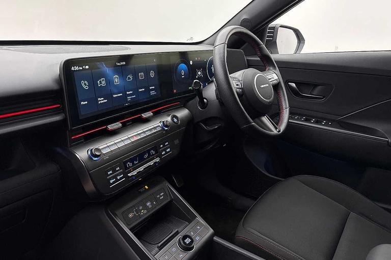 Used Hyundai KONA EN75YAW 4