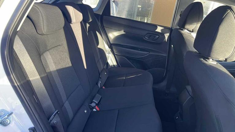Used Hyundai i20 WP25MFU 8