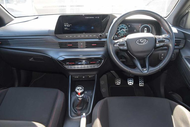 Used Hyundai i20 WN72OVW 18