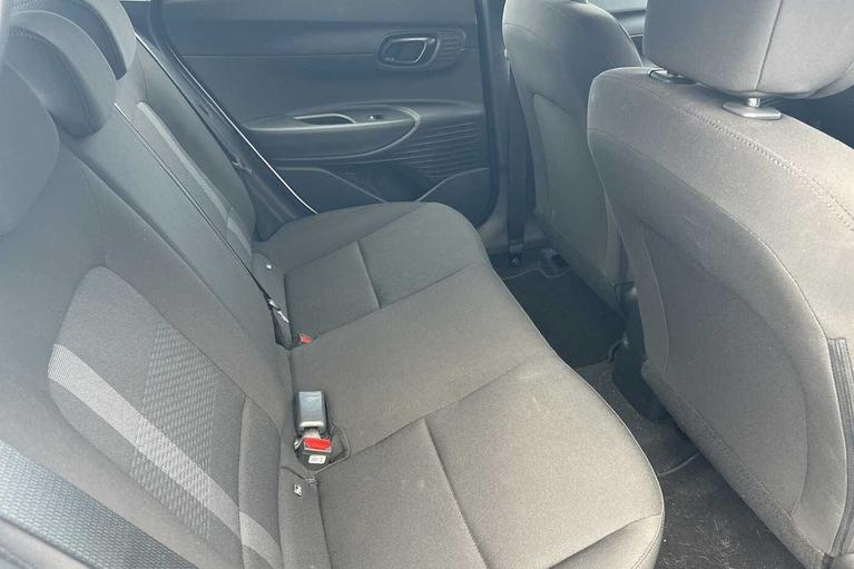 Used Hyundai i20 WR75HMK 9