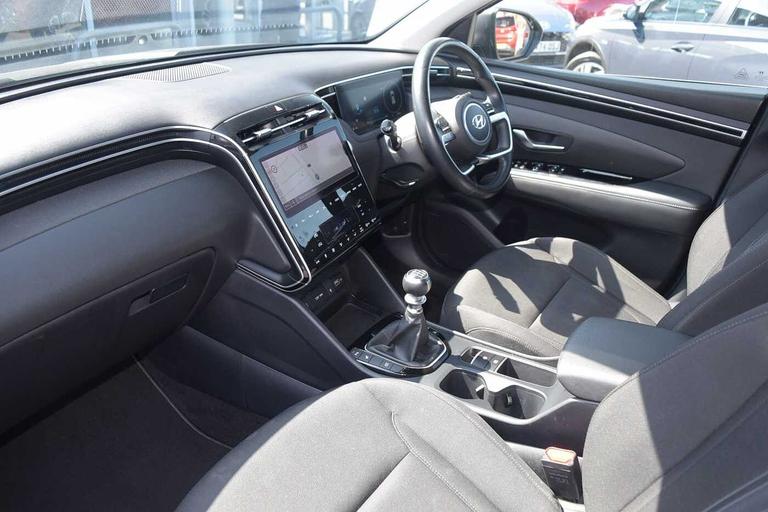 Used Hyundai TUCSON GU71DHF 13