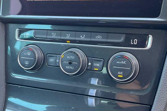 Volkswagen Golf Photo modix-ed0560eaea681698b5018ef729b0e5f6707df1b5.jpg