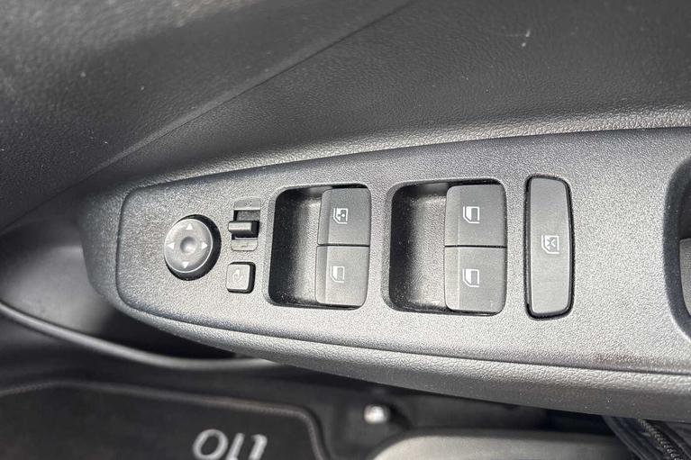 Used Hyundai i10 WN73TTE 23