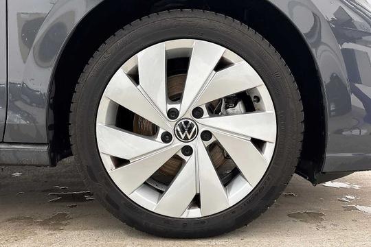 Volkswagen Golf Photo modix-ee2c42acbecc76258ee34d12fef0d15bdf3a857b.jpg