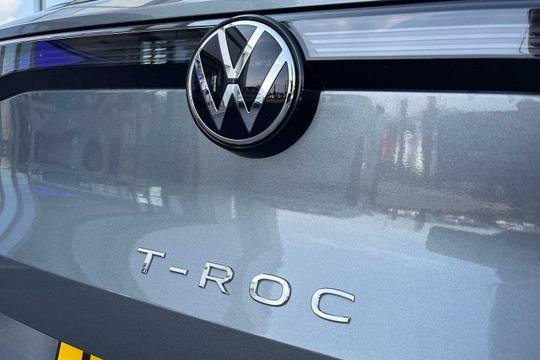 Volkswagen T-roc Photo modix-ef33531f13888046f5a68f21e25d0f0d341d76de.jpg
