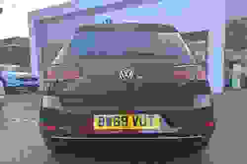 Volkswagen Golf Photo modix-ef9c649cebd8edc86cec9c1640a73f3d7298f019.jpg