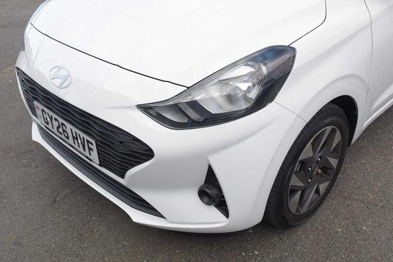 Used Hyundai i10 GY26HVF 12
