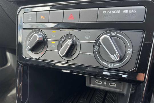 Volkswagen T-cross Photo modix-f28ee48e6501d11ebbaba9470f6b5f5e39ac2a9f.jpg