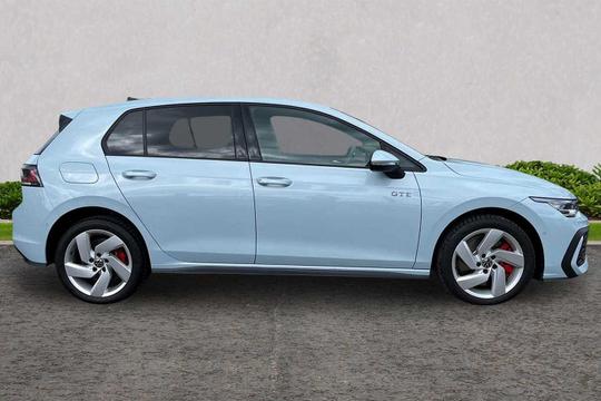 Volkswagen Golf Photo modix-f33f597b5cb6dd2fafb3469dd2a232a93b56fd49.jpg