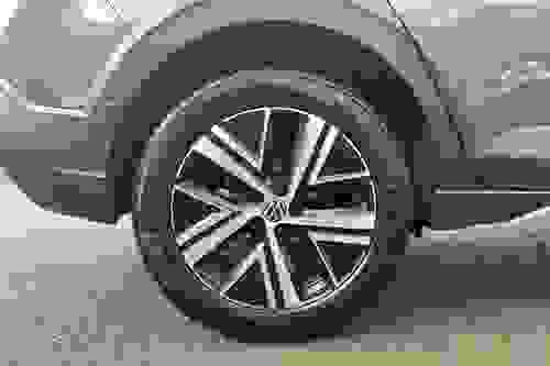 Volkswagen Taigo Photo modix-f5716fe550e7f15baefefcc5510f94f48759d9a8.jpg