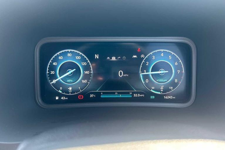 Used Hyundai KONA WN22ZYJ 13