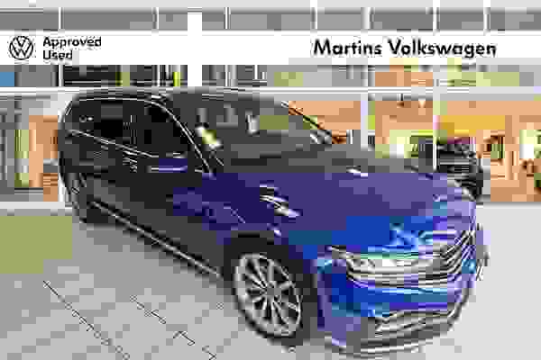 Used 2021 Volkswagen Passat MK8 Facelift Est 1.5 TSI 150PS R-Line EVO Lapiz Blue at Martins Group