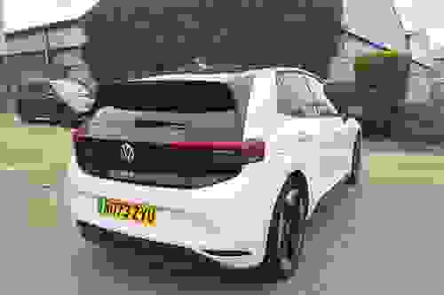 Volkswagen ID.3 Photo modix-f71ca5b2fe6cdcd567c15c921bb9c19d6d22e6ce.jpg