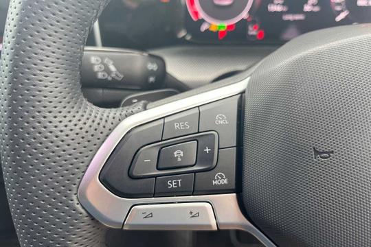 Volkswagen Golf Photo modix-f74d8d5831c58ad96ddc995d2242c7f5b7e86322.jpg