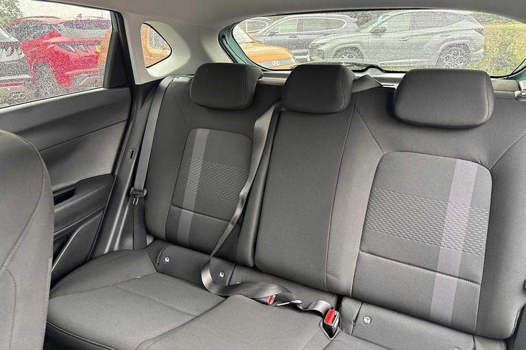 Used Hyundai i20 WR25BBN 8