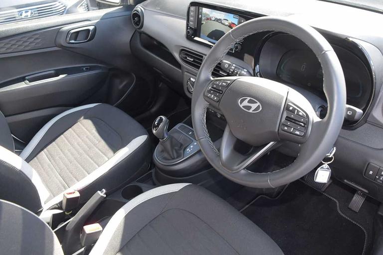 Used Hyundai i10 GX26YFE 16