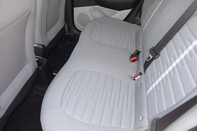 Used Hyundai i10 AU73WHP 15