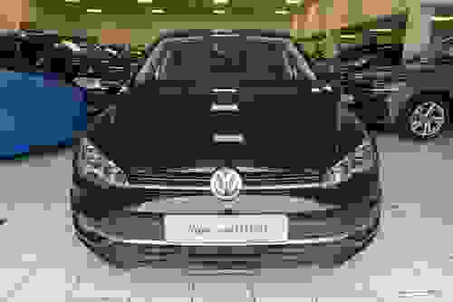 Volkswagen Golf Hatchback Photo modix-fc066e86ab944d89f99c22f287e1a3ad464e40c6.jpg