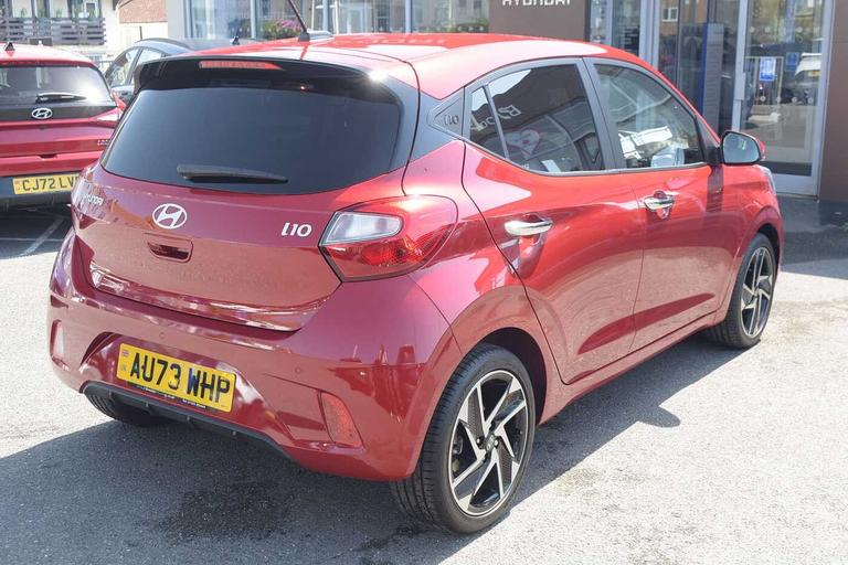 Used Hyundai i10 AU73WHP 8