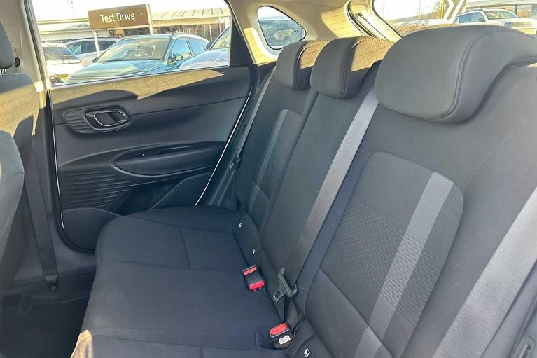 Used Hyundai i20 WO25OSU 8