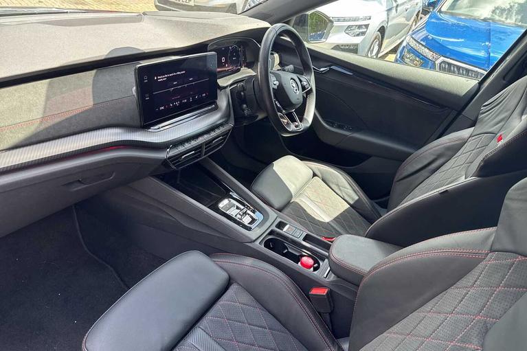 Used Skoda Octavia WU73UPM 2